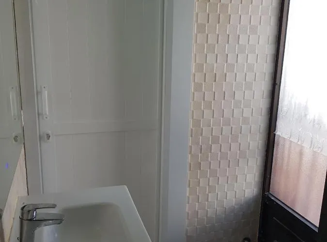 Junto A La Piscina * Arona (Tenerife)